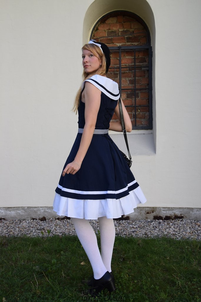 SailordressHinten.jpg