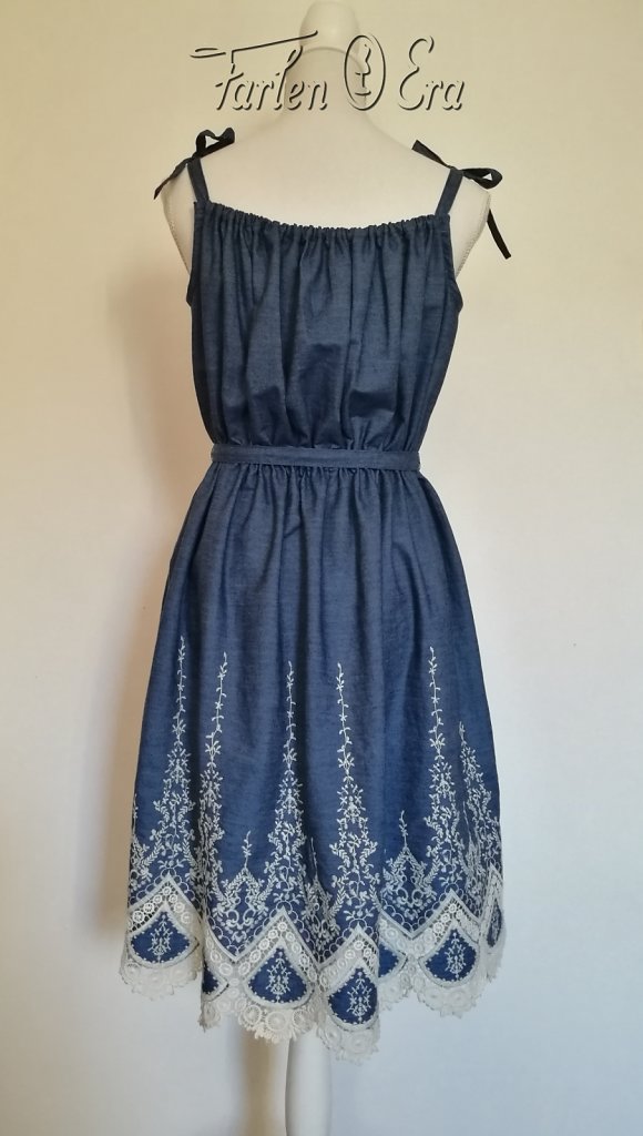 Jeanskleid-hinten.jpg